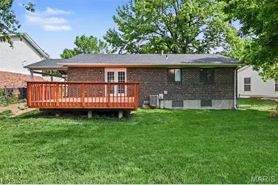 2322 Battlefield Drive, Florissant, MO 63031 - Photo 17
