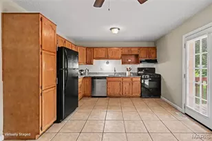 2322 Battlefield Dr, Florissant, MO 63031 - Photo 7