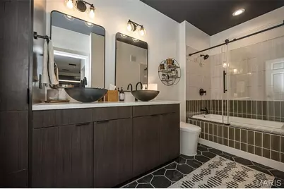 1270 Strassner Drive #3202, Brentwood, MO 63144 - Photo 29