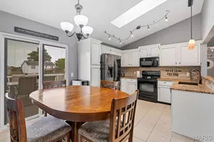 210 Kunze Dr, Saint Charles, MO 63303 - Photo 7