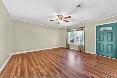 9818 Tanbark Lane, Saint Louis, MO 63134 - Photo 11