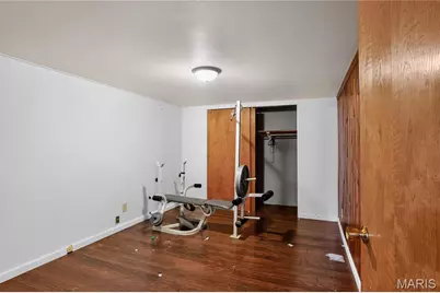 9625 Colony Drive, Saint Louis, MO 63137 - Photo 17
