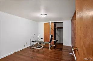 9625 Colony Dr, Saint Louis, MO 63137 - Photo 17