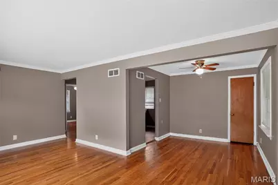 9625 Colony Drive, Saint Louis, MO 63137 - Photo 7
