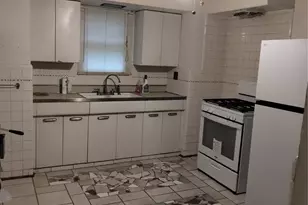 5901 McArthur Ave, Saint Louis, MO 63120 - Photo 3