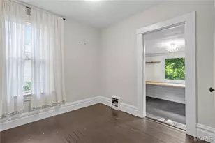 419 S Van Buren Ave, Kirkwood, MO 63122 - Photo 15