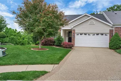 449 Prevot Avenue, Saint Charles, MO 63303 - Photo 1