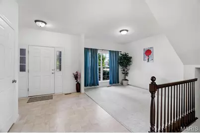 2088 Maryland Oaks Circle, Maryland Heights, MO 63146 - Photo 7