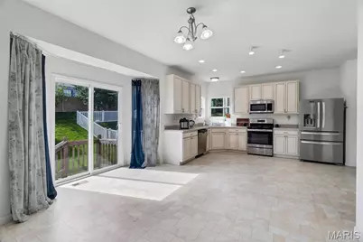2088 Maryland Oaks Circle, Maryland Heights, MO 63146 - Photo 15