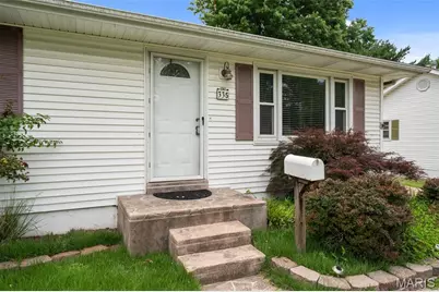 335 S Saint Charles Street, Florissant, MO 63031 - Photo 3