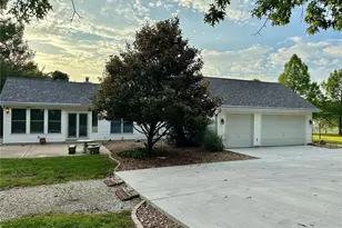 2941 Trapper Trail, Wentzville, MO 63385 - Photo 9