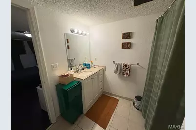 9600 Grandview Rd, Kansas City, MO 64137 - Photo 23