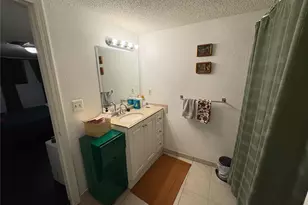 9600 Grandview Rd, Kansas City, MO 64137 - Photo 23