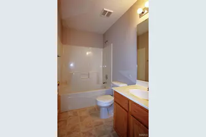 307 Columbia Drive, Wentzville, MO 63385 - Photo 9
