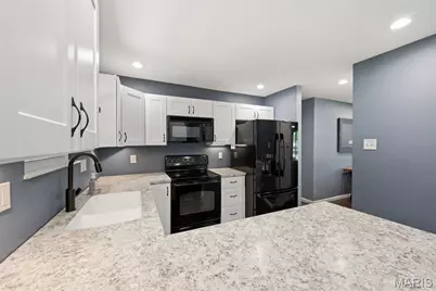 202 Cypress Court, O'Fallon, MO 63366 - Photo 11