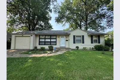 10 Drummond Drive, Saint Louis, MO 63135 - Photo 1