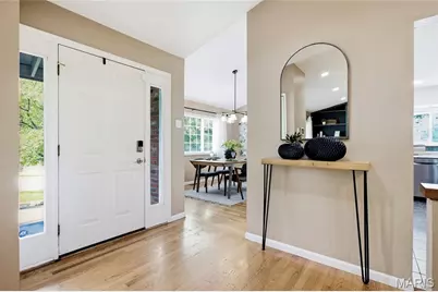 11201 Trieste Drive, Saint Louis, MO 63146 - Photo 3