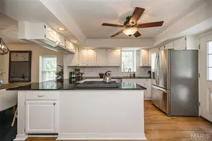 984 N Woodlawn Ave, Kirkwood, MO 63122 - Photo 17