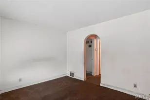 109 Chambers Rd, Saint Louis, MO 63137 - Photo 7