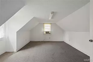109 Chambers Rd, Saint Louis, MO 63137 - Photo 15