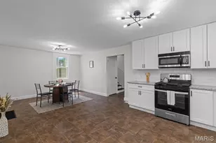 136 W Arlee Ave, Saint Louis, MO 63125 - Photo 17