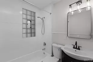136 W Arlee Ave, Saint Louis, MO 63125 - Photo 37