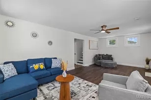136 W Arlee Ave, Saint Louis, MO 63125 - Photo 9