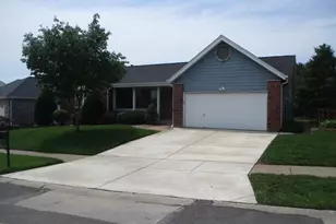 9876 Tesson Creek Estates Dr, Affton, MO 63123 - Photo 3