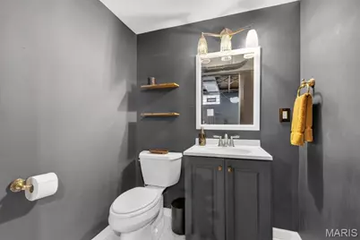 5701 Lansdowne Avenue, Saint Louis, MO 63109 - Photo 29
