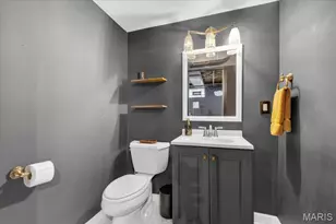 5701 Lansdowne Ave, Saint Louis, MO 63109 - Photo 29
