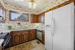 1515 Sweeney Dr, Festus, MO 63028 - Photo 13