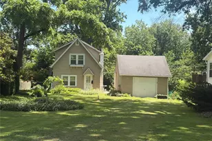 822 N Clay Ave, Kirkwood, MO 63122 - Photo 1