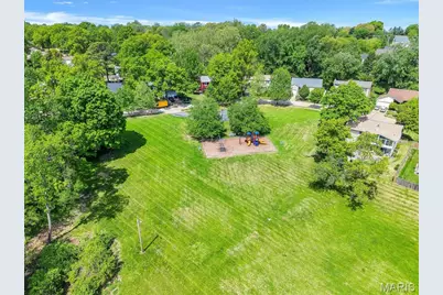 1912 Springtree Drive, Maryland Heights, MO 63043 - Photo 43