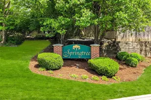 1912 Springtree Dr, Maryland Heights, MO 63043 - Photo 45