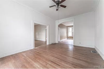 1413 Tennessee Street, Louisiana, MO 63353 - Photo 9