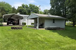 9014 Beach Dr, French Village, MO 63036 - Photo 17