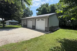 9014 Beach Dr, French Village, MO 63036 - Photo 13