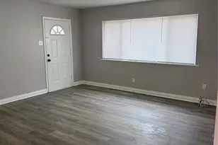 9838 Tanbark Ln, Saint Louis, MO 63134 - Photo 3