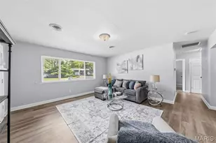 9838 Tanbark Ln, Saint Louis, MO 63134 - Photo 9