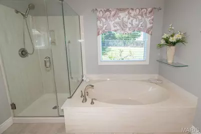 3027 Piney Pointe Drive, Saint Louis, MO 63129 - Photo 39