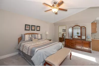 3027 Piney Pointe Drive, Saint Louis, MO 63129 - Photo 35