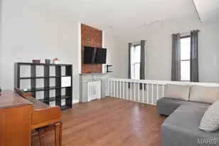 2350 S 10th St, Saint Louis, MO 63104 - Photo 5