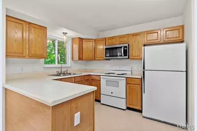 537 Oak Hill Drive, Lake Saint Louis, MO 63367 - Photo 11