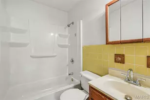 250 Maple Dr, Florissant, MO 63031 - Photo 11