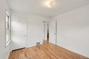 250 Maple Dr, Florissant, MO 63031 - Photo 7