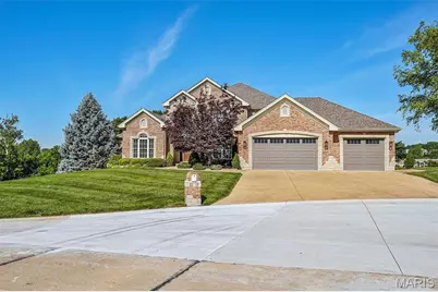 1 Stonebridge Place, Saint Charles, MO 63301 - Photo 5