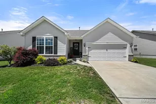 1713 Westlake Cir, Pacific, MO 63069 - Photo 1