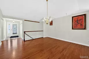 520 Woodview Meadows Ct, Wentzville, MO 63385 - Photo 5