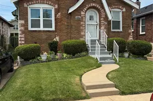 6904 Parkdale Dr, Velda City, MO 63121 - Photo 1