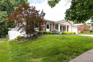 2345 Aileswick Dr, Saint Louis, MO 63129 - Photo 5